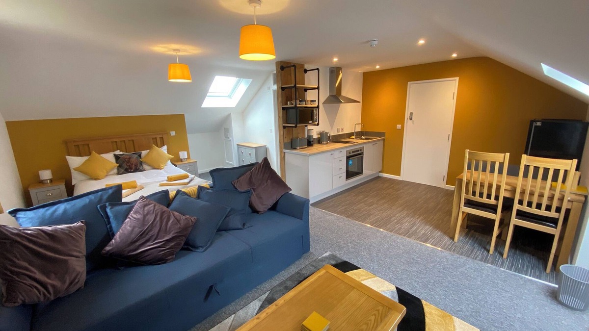 Longtown Apartment | Luxury studio apartment, family friendly, pets welcomed, with site facilities.