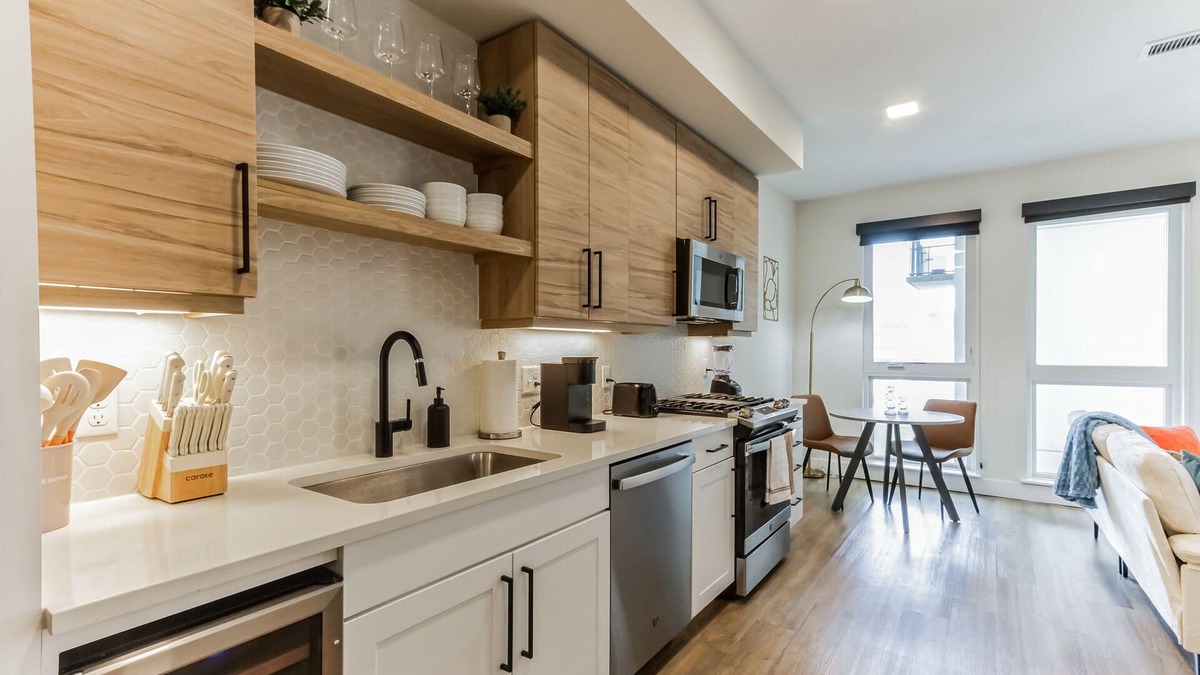 Uptown Apartment | Luxury Studio, Gym, Spa, Garage Parking, Safe 314