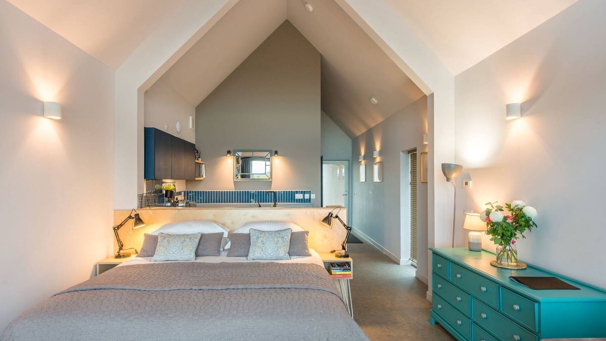 North Berwick Villa | Luxury Studio Lodge with Hot Tub