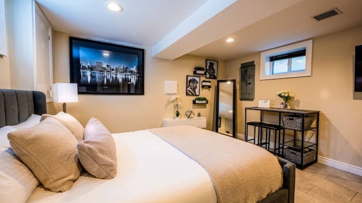 Elmont Apartment | Luxury Studio Suite. Walking distance to UBS Arena