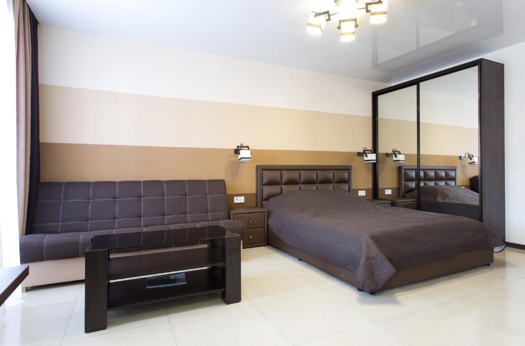 Dzerzhyns'kyi District Apartment | Luxury Studios on Nauki Avenue