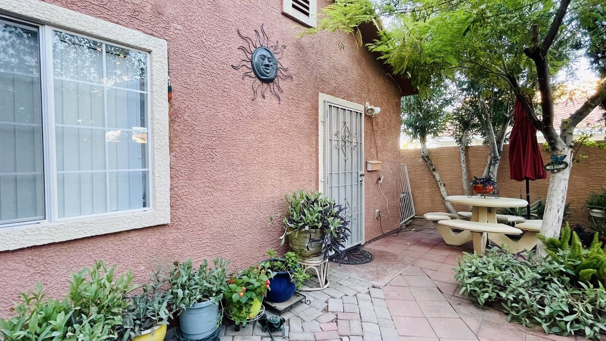 Paradise Apartment | Luxury Style Casita on the Las Vegas Strip