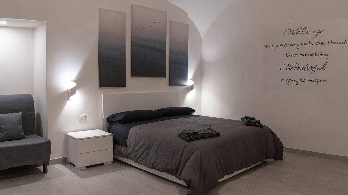 Quartieri Spagnoli House | Luxury Suite in the center of Naples ★ ("Dietro al Plebiscito")