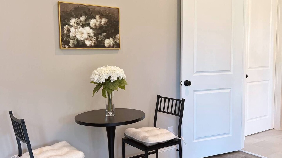 Raleigh House | Luxury Suite, Private Entrance, Garage & Patio