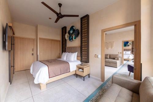 Historic Center Apartment | Luxury Suite up to 10ppl near Torre Latino