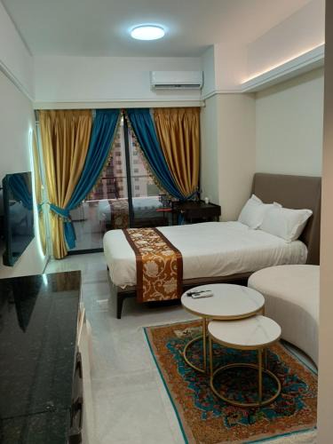 Ruessei Kaev Apartment | Luxury suite with jacuzzi BKK1