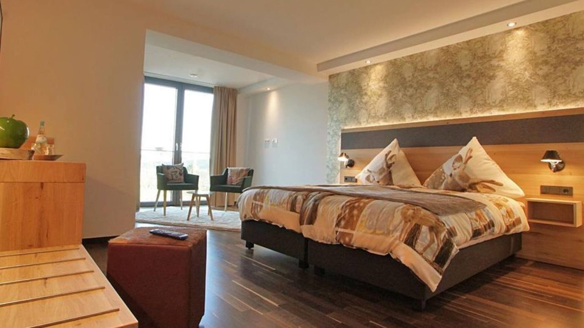 Geichlingen Apartment | Luxury suite with whirlpool and sauna - Boutiquehotel Genusswerk Eifel