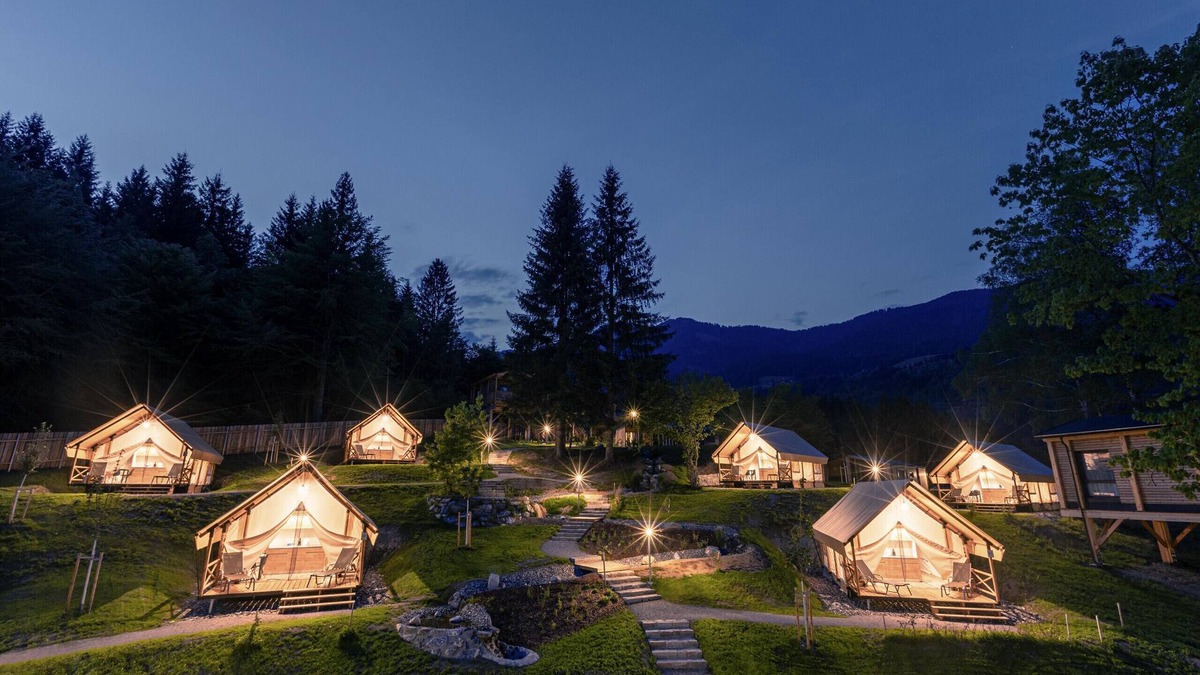 Kotschach-Mauthen Ski Chalet | Luxury tent Safari for 4 people
