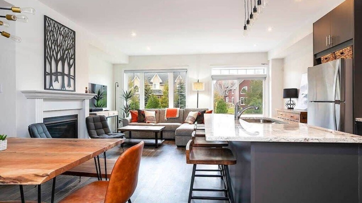 The Blue Mountains House | Luxury Townhome: Private Patio Shuttle, Trails!