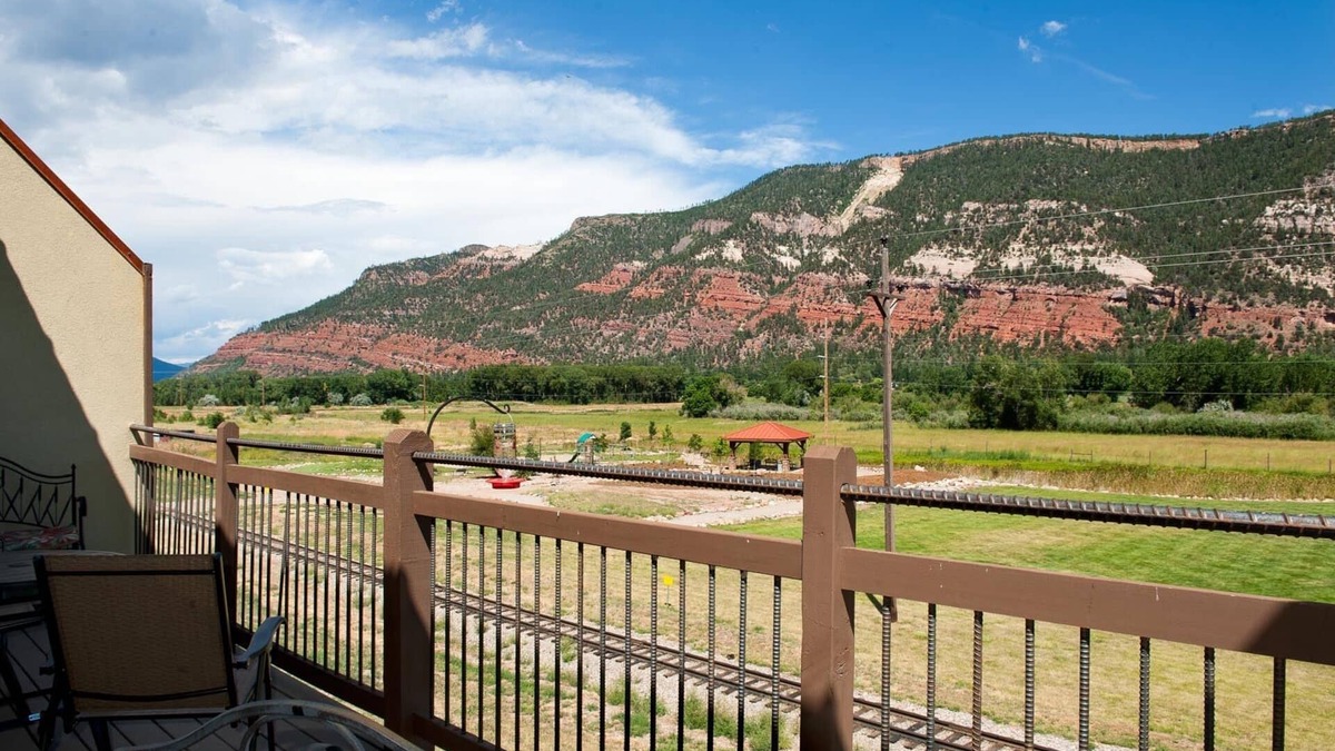 Durango House | Luxury Townhome - Great Views - 4 Miles from Downtown - Central AC