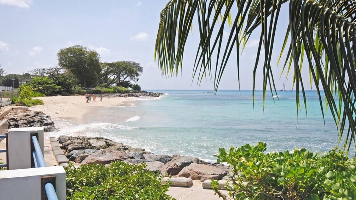 Sandy Lane House | Luxury Townhome in Sandy Lane Neighborhood by BSL Rentals