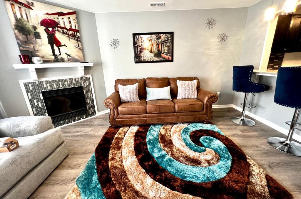 Piney Green Apartment | Luxury Townhome Jacksonville, NC