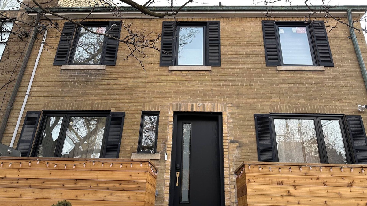 Trinity - Bellwoods House | Luxury Trinity Bellwoods, 4 bedroom, 3 bath House beside the hippest park in TO.