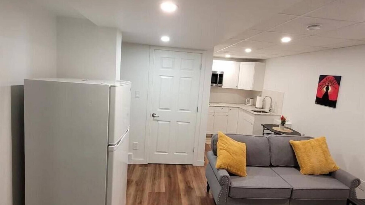 Fort Gary Apartment | Luxury two bedroom in a modern basement.