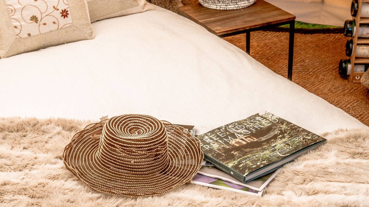 Ewhurst Green RV Rental | Luxury under canvas at Oastbrook