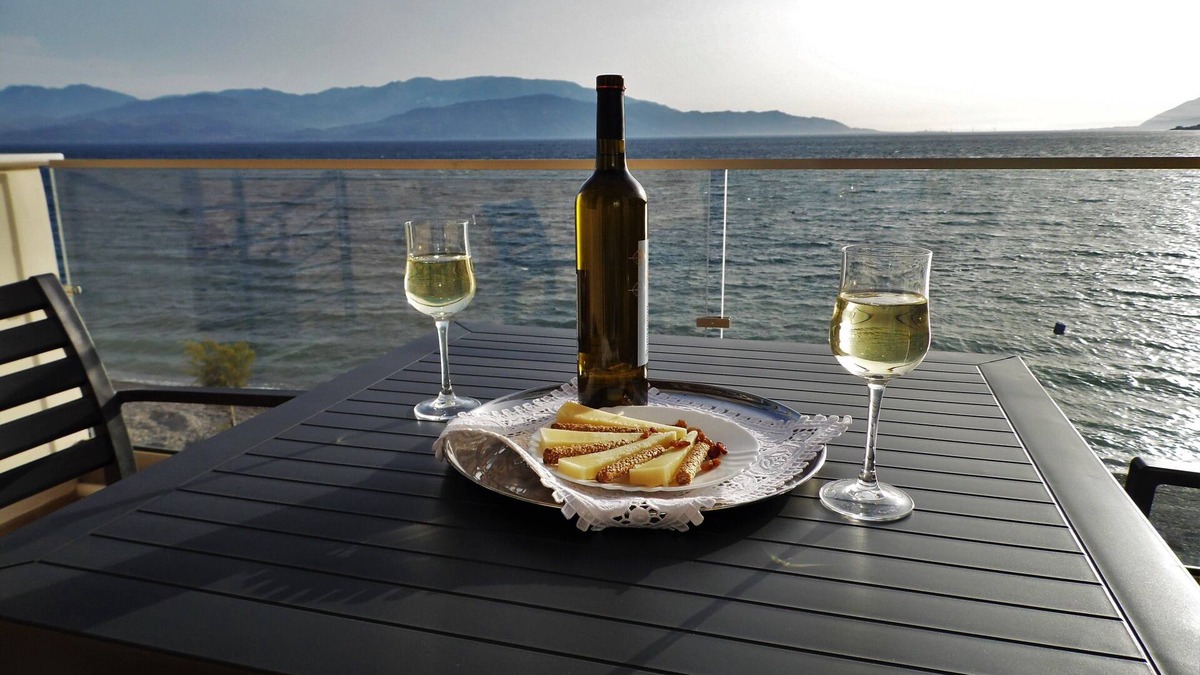Dorida Villa | Luxury Vacations by the Sea
