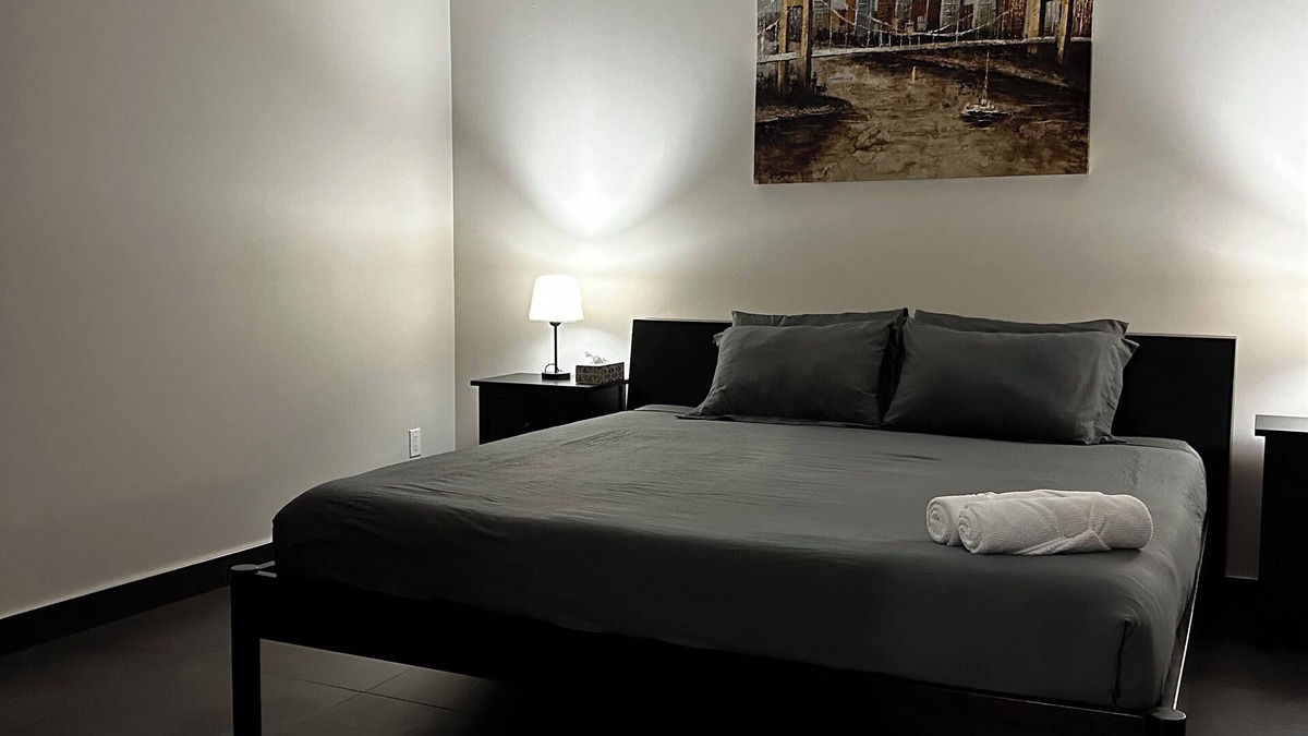 Vancouver South Apartment | Luxury Vancouver Suite: Near YVR & Downtown