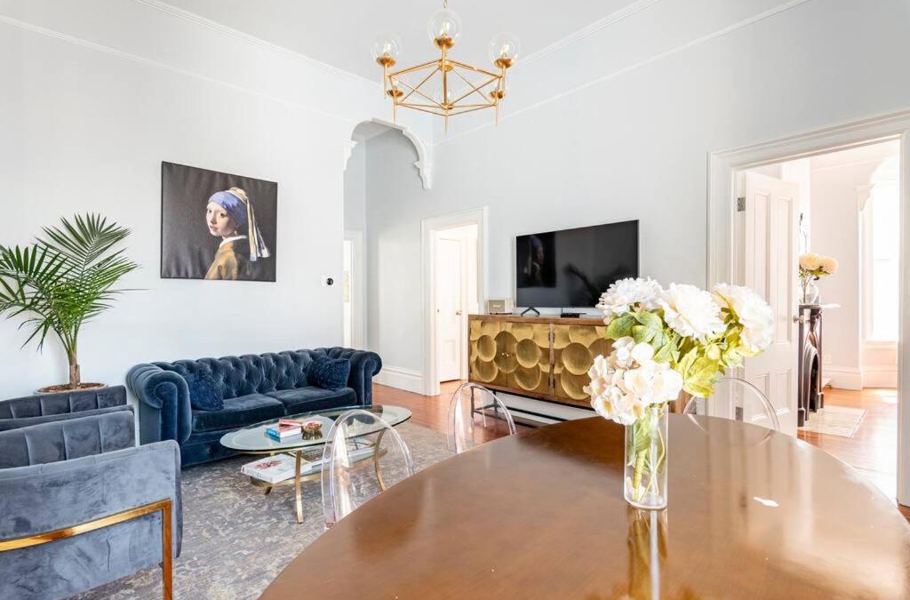 Prescott House | Luxury Victorian House 10 mins to SF, Rose Garden & 3 Private Parking