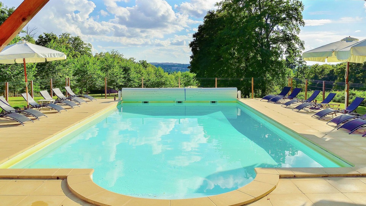 Oradour-sur-Vayres House | Luxury villa with heated pool and tennis court