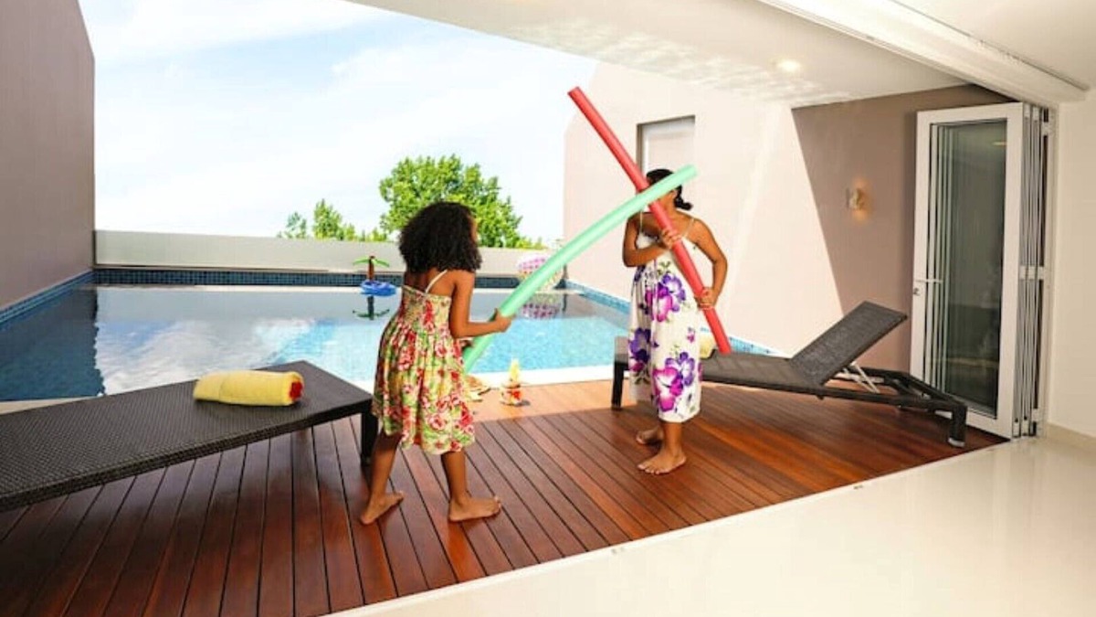 La Misere Villa | Luxury Villa - 2 Private Pools -cliffhanger Villas
