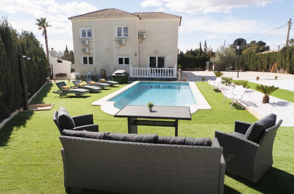 Lliria House | Luxury villa 20 minutes from Valencia