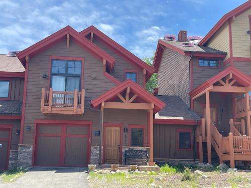 Bear Crossing House | Luxury Villa 835 I Hot Tub I Great Views I Best Price I FREE Adventures Daily