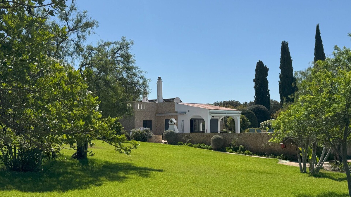 Portimao House | Luxury Villa Algarve In Heaven - Portimão Swimming pool beautiful private garden
