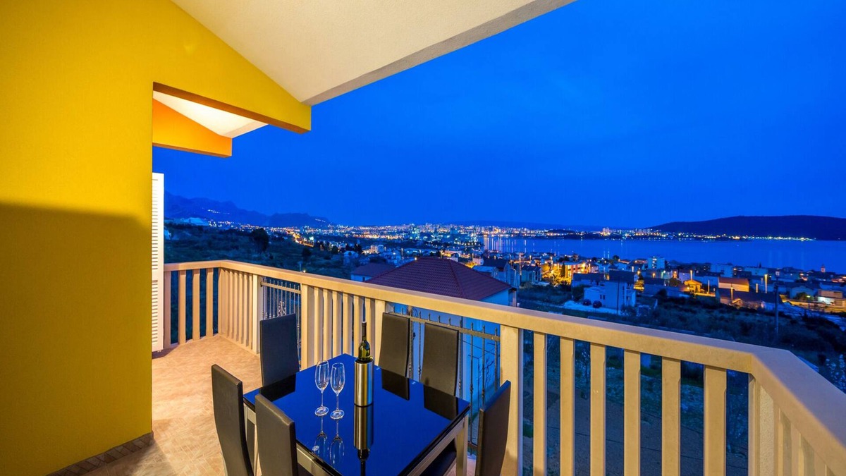 Kastel Sucurac Villa | Luxury Villa Ana with the pool, sauna, Hot Tub and Wine Cellar