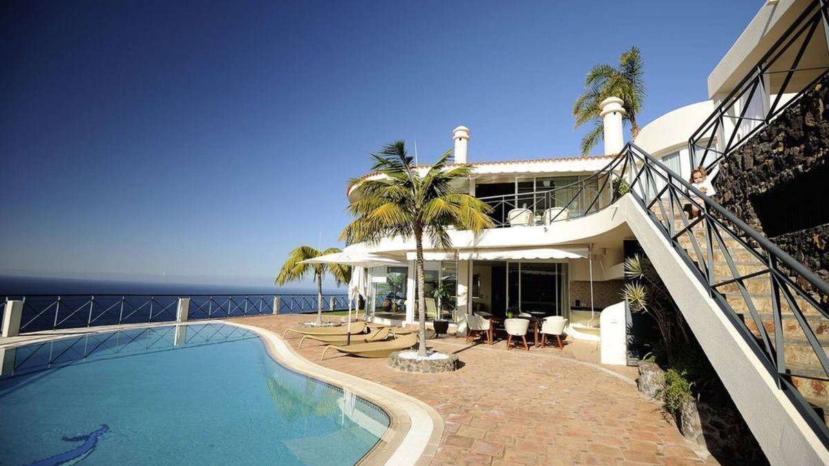 Sauzal Villa | Luxury Villa Bahía with Infinity Pool, Panorama View, Sauna & Fitness Area
