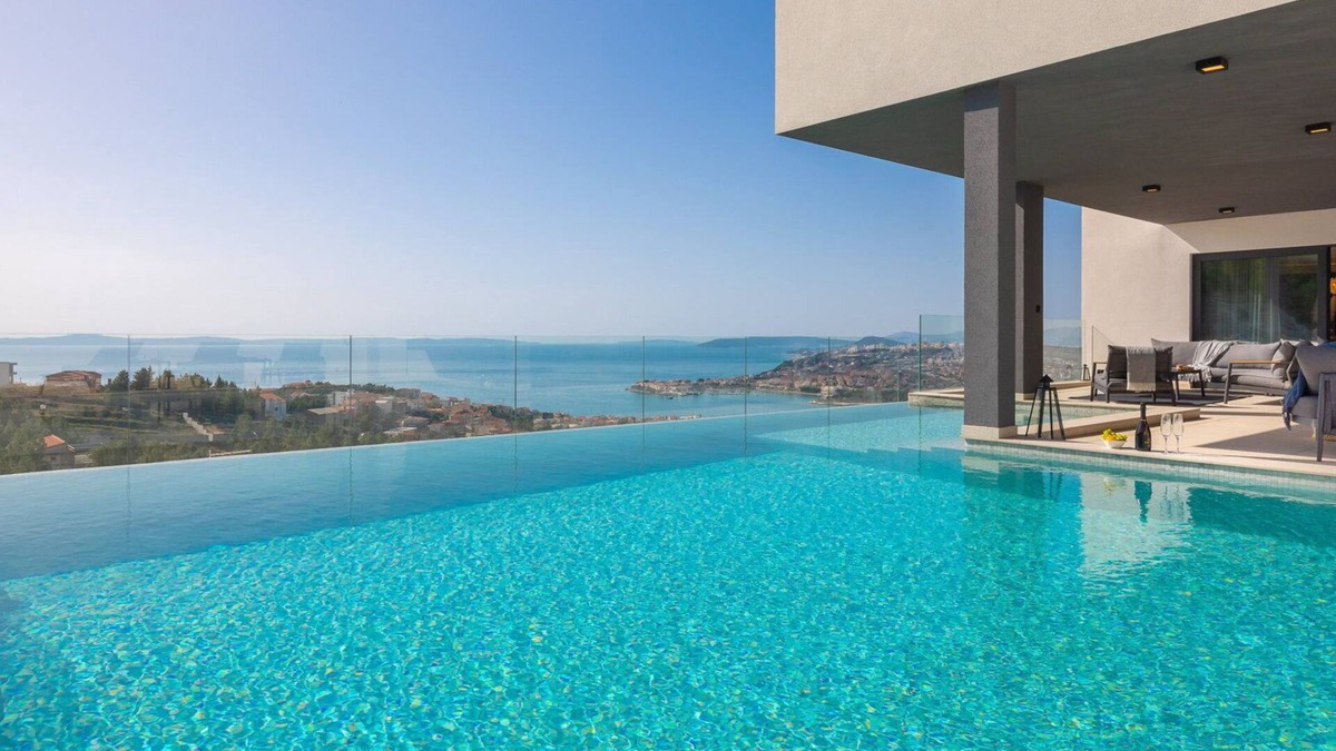 Podstrana Villa | Luxury Villa Cosmopolitan with Pool