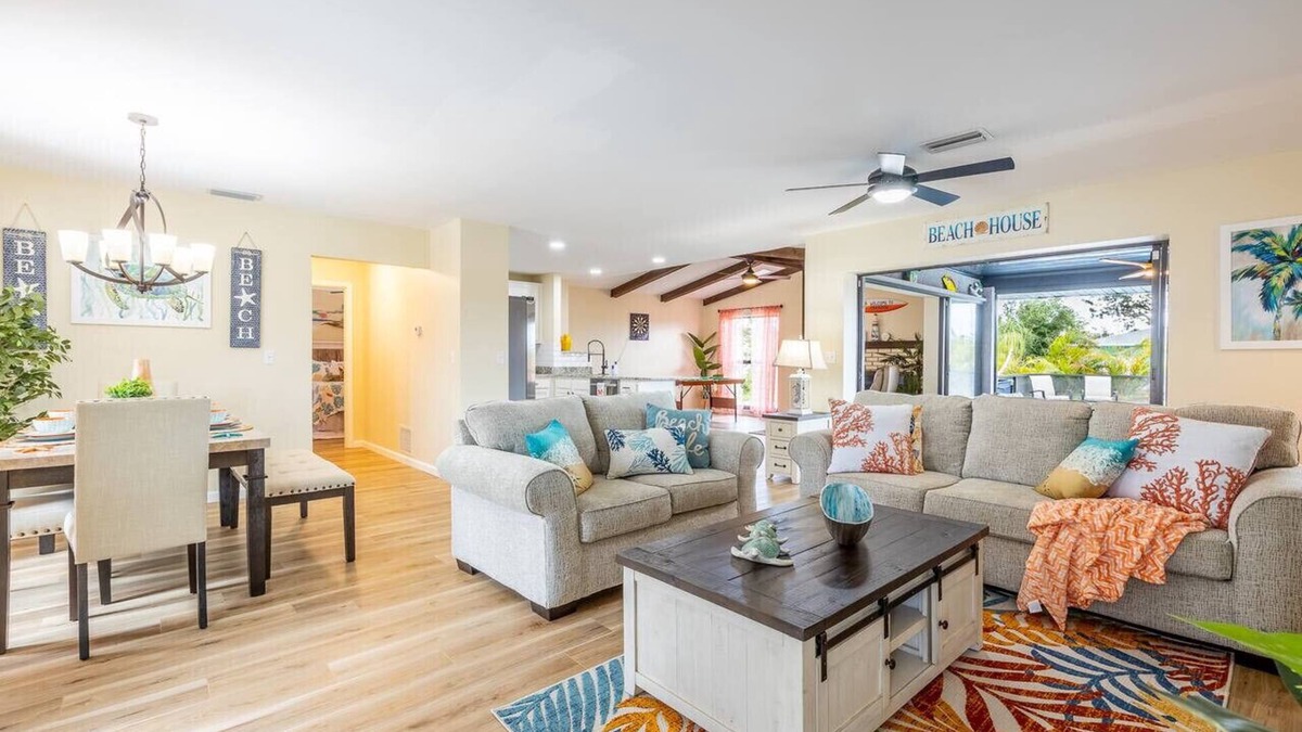 Englewood South Villa | ❤️️Luxury Villa Englewood - Private Pool 😎 - Game room - 6 mins to Beaches