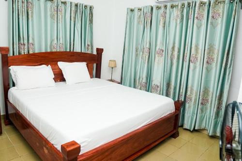 Limbe House | Luxury Villa Ensuite Room 4