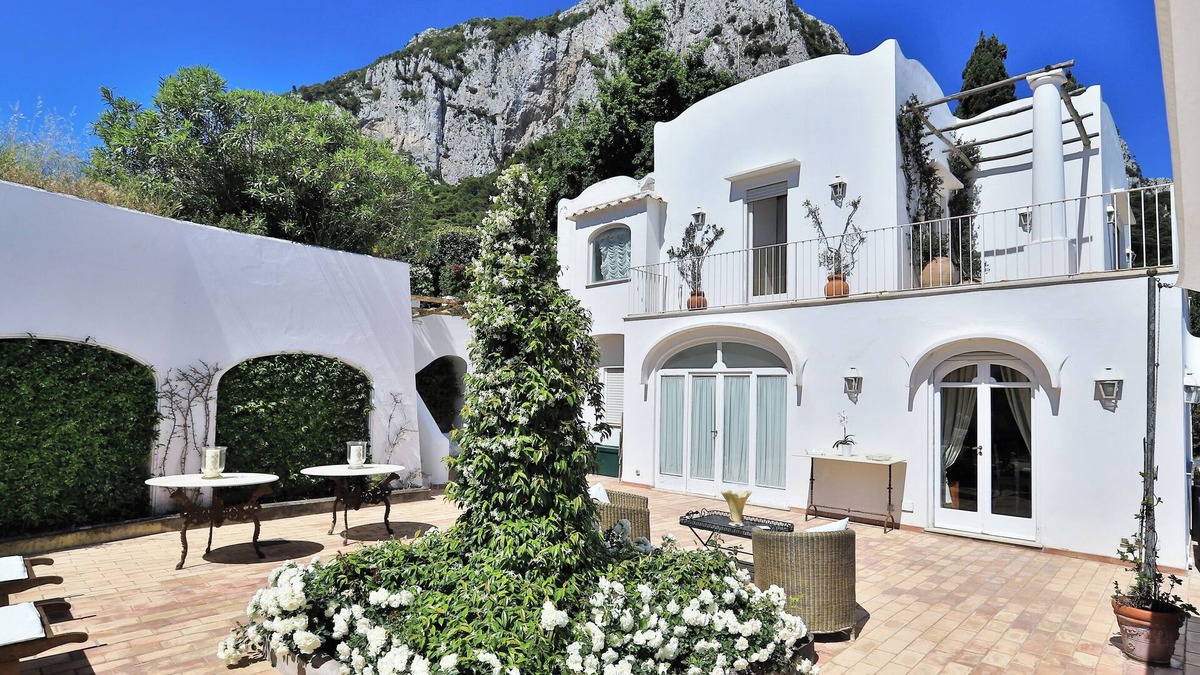 Marina Grande Villa | Luxury Villa Fiorita by Elite Villas