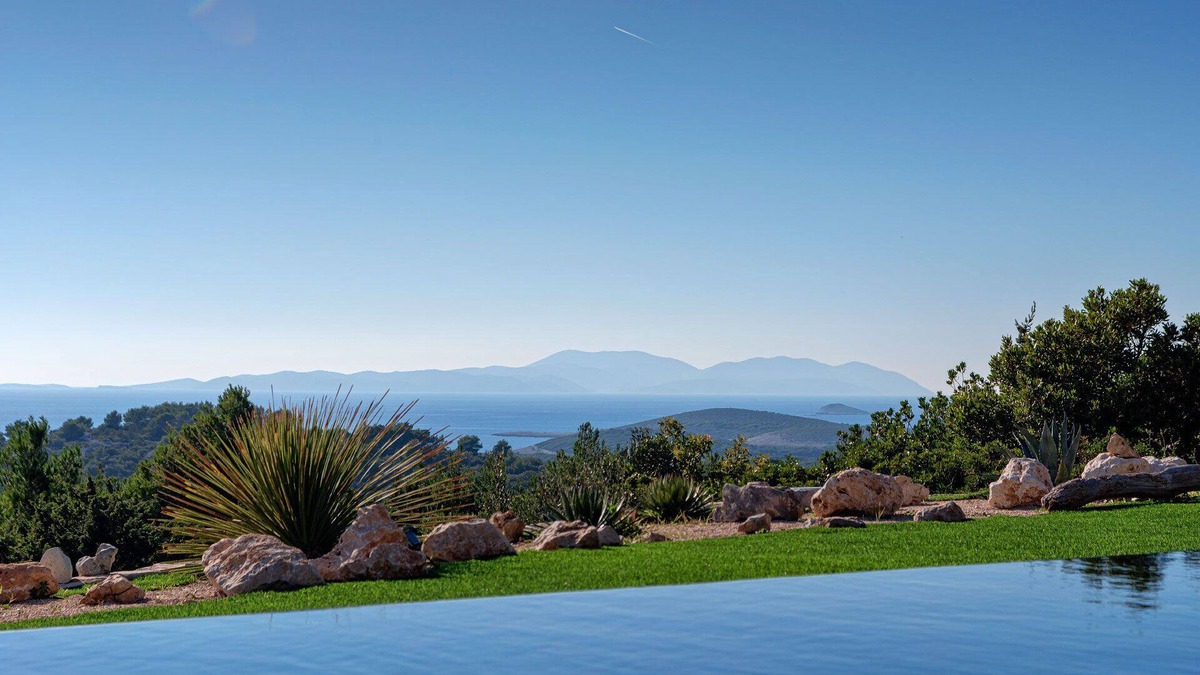 Hvar Villa | Luxury Villa Galapagos in Hvar town