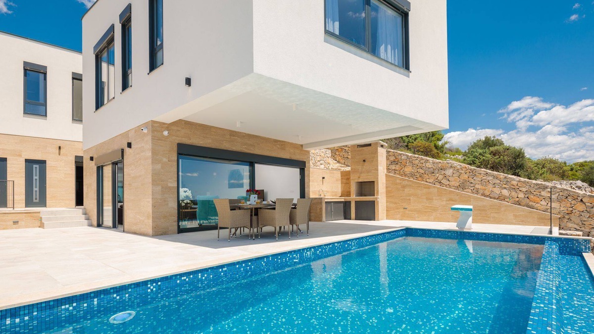Businci Villa | Luxury Villa Gold Pearl with Pool
