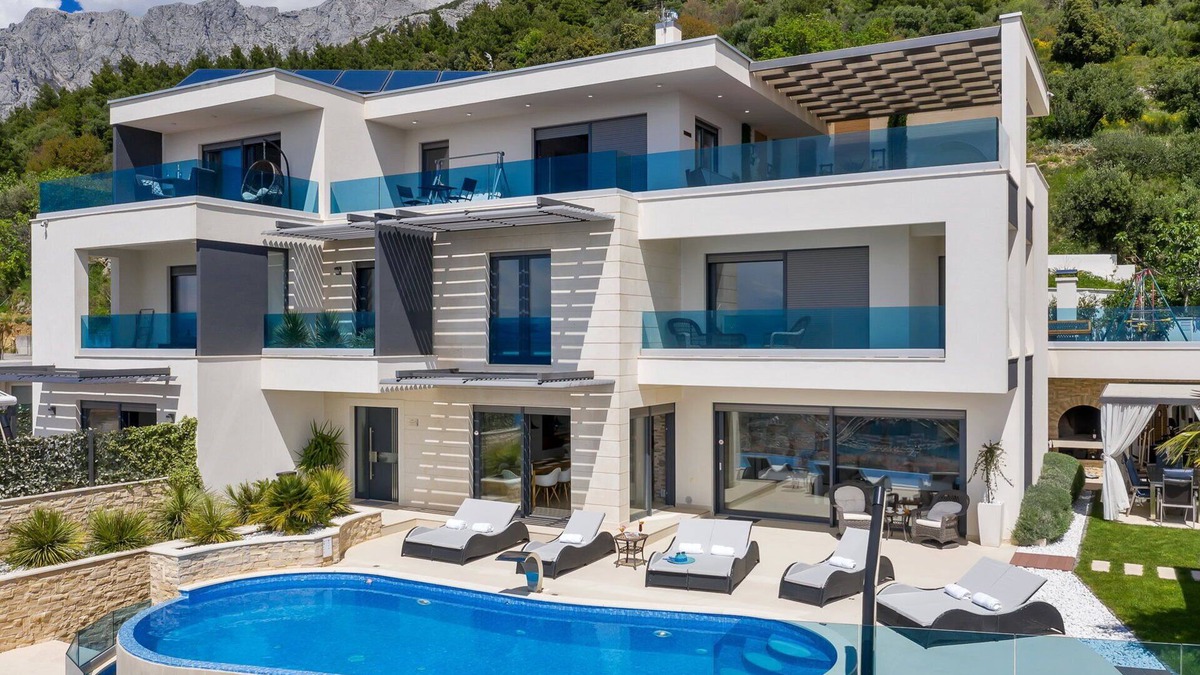 Moca Villa | Luxury Villa Grand Vision with Pool