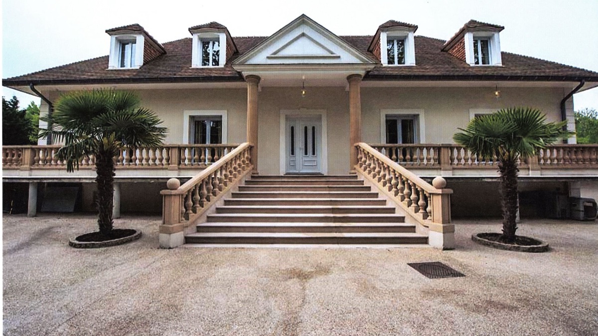 Hargeville Villa | Luxury Villa, Heated Pool Near Paris 2024 Olympic Games and Palace of Versailles