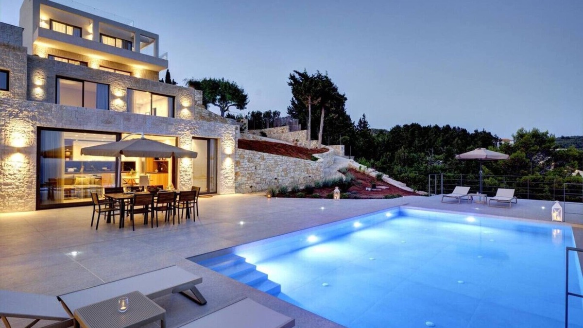 Paxos Villa | Luxury Villa & Infinity Pool Above Caves