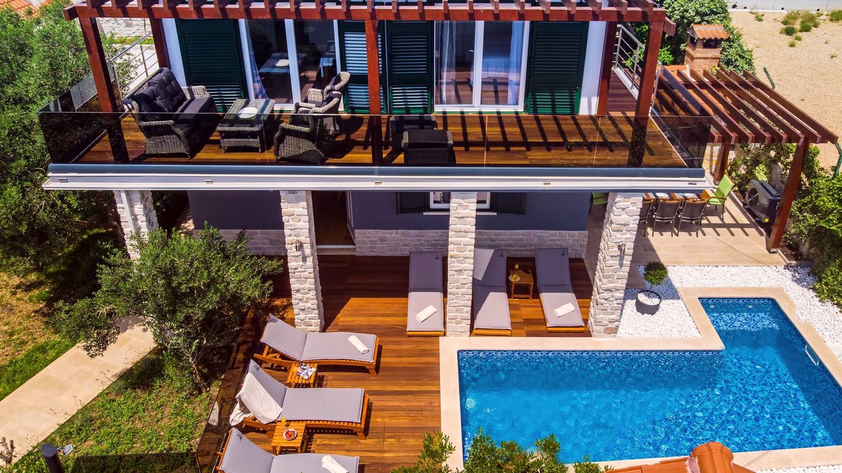 Stanici Villa | Luxury Villa Jasmina, heated pool, sea side, kids playground, fitness, sauna