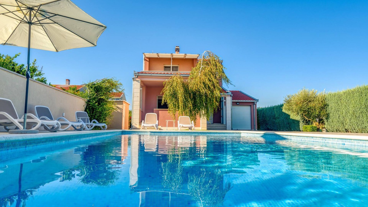 Metkovic Villa | LUXURY VILLA JERKOVIĆ WITH HEATED POOL AND JACUZZI