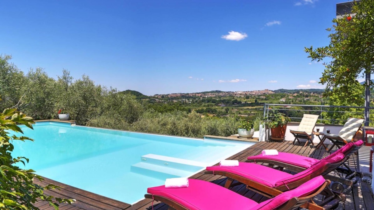 Lake Garda Villa | Luxury Villa Lanuvio Pool & Hammam by Flatinrome