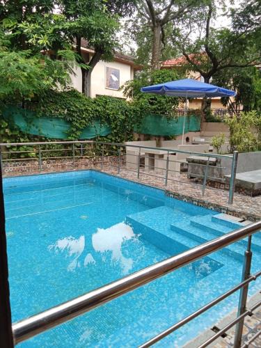 Raichak House | Luxury Villa Large Private Pool