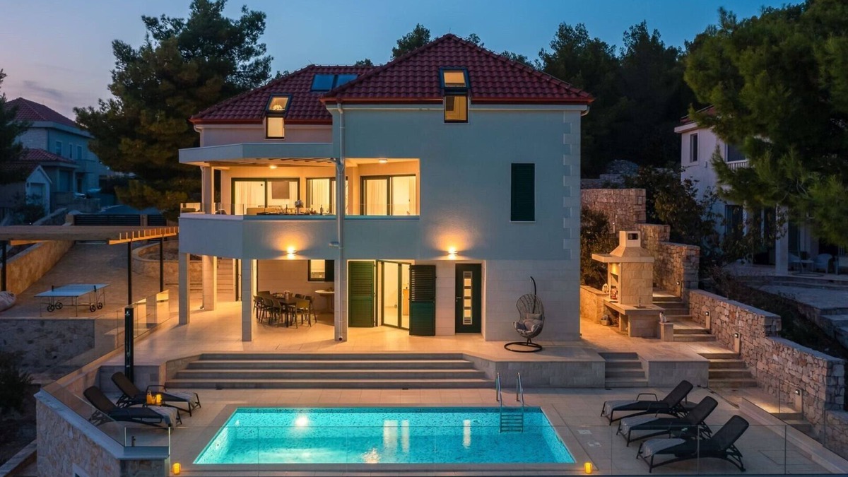 Milna (Brac) Villa | Luxury villa Leisure Seaside Brac with private pool