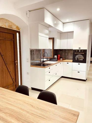 Nipidhitos Apartment | Luxury Villa Nipiditos est 1912