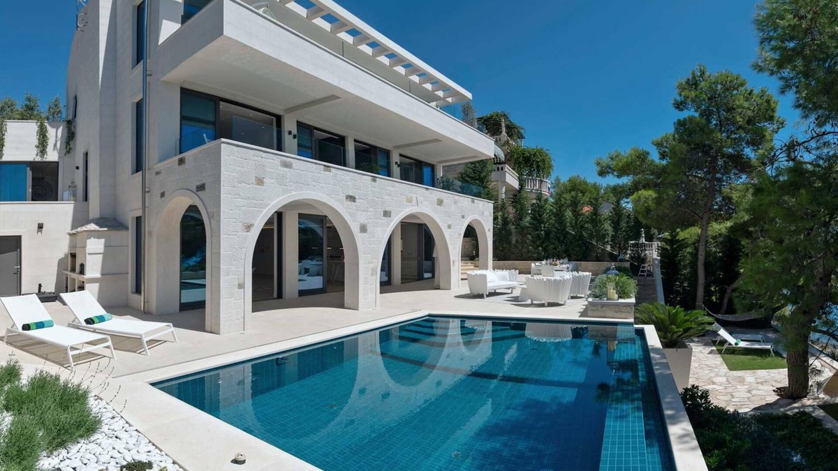 Selca Villa | Luxury Villa Notturno with Infinity Pool