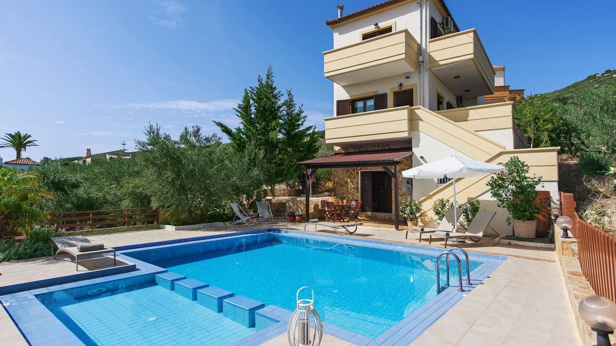 Spilia Villa | Luxury Villa-Private Heated Pool-Relax on Holidays