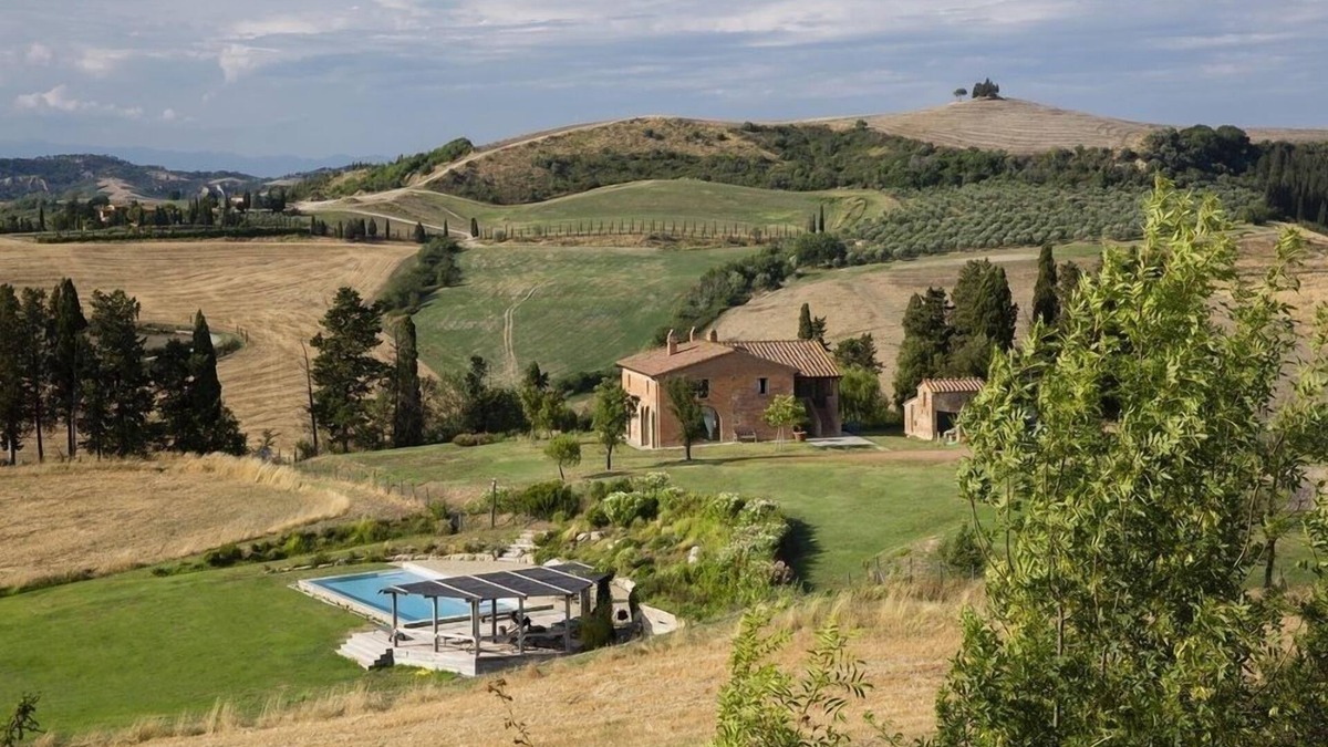 Castelfalfi Villa | Luxury villa rental in Tuscany Italy for 6 people