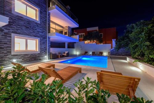 Arbanija Apartment | Luxury Villa Residence Zupanovic Trogir