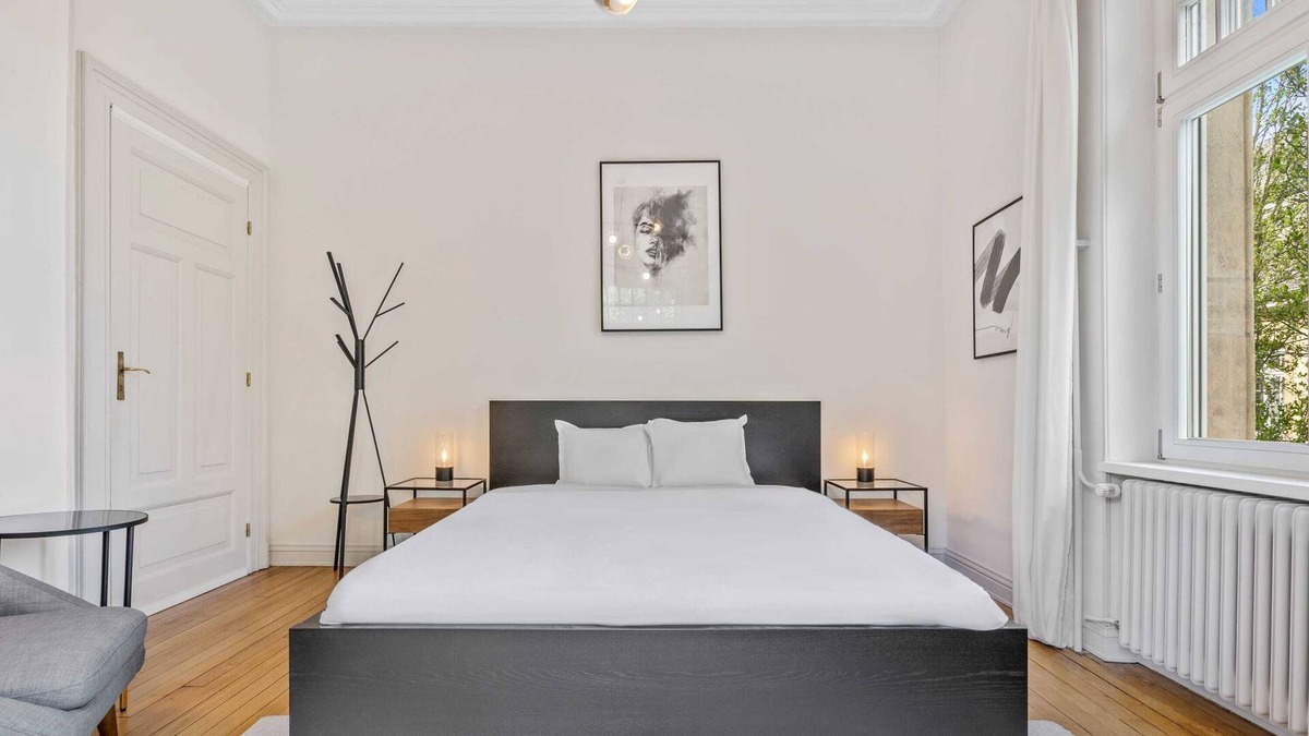 Limpertsberg Villa | Luxury Villa's Room shared Bathroom&Kitchen ID40