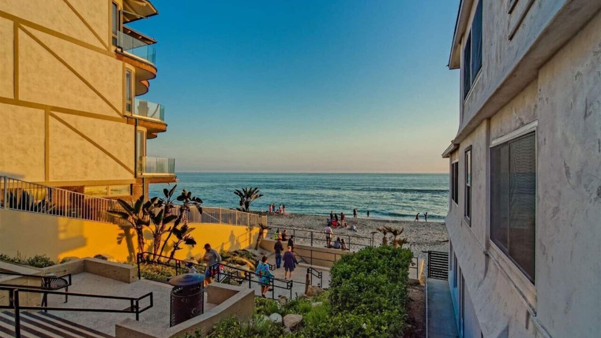 Carlsbad Village Villa | Luxury Villa - Studio I